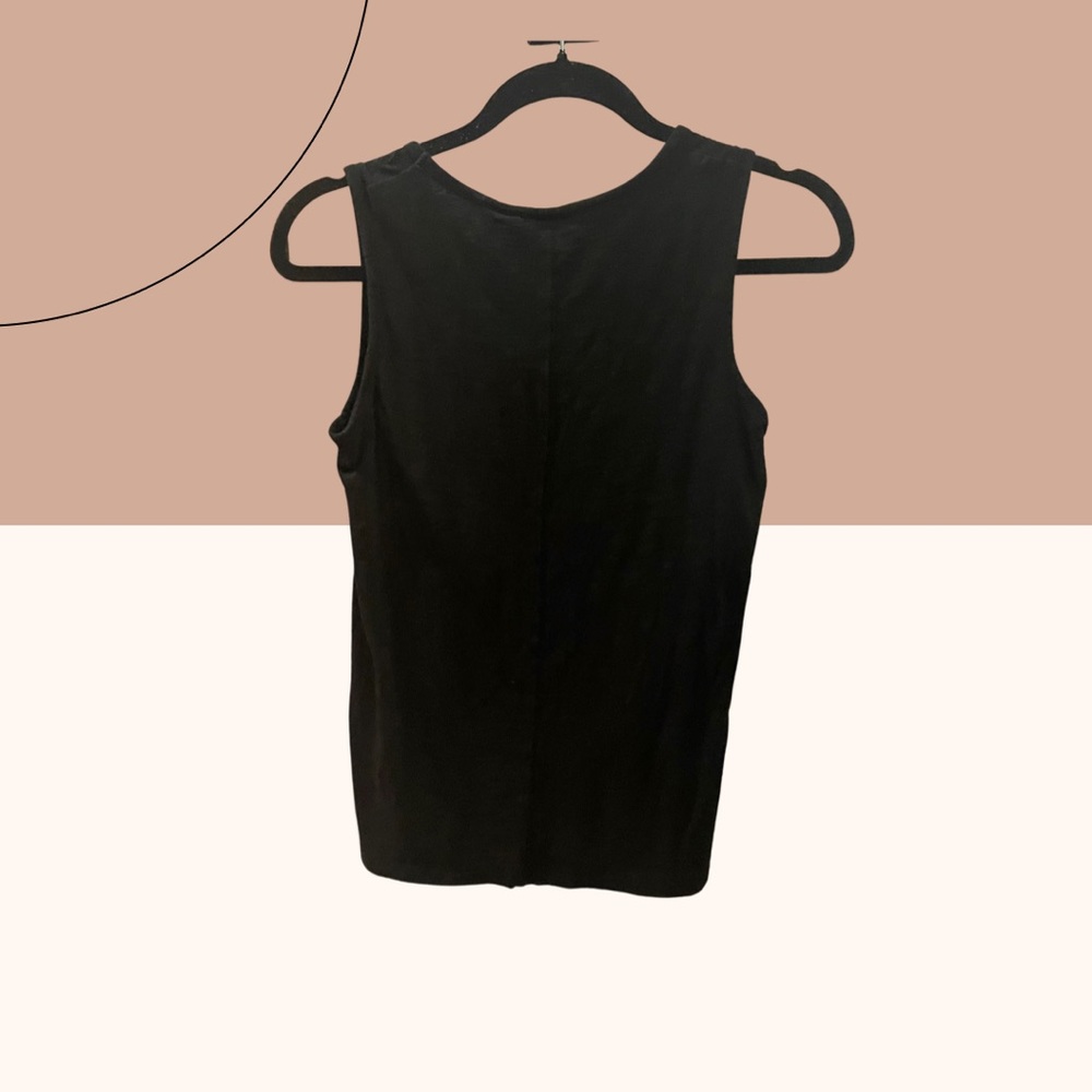 Black tank top. Size small.